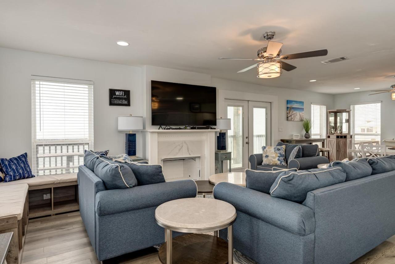 Strand Castle - Gulf Front! An Ideal Layout With Game Room, Small Private Pool, And Roof Top Crow'S Nest! Home Dauphin Island Luaran gambar